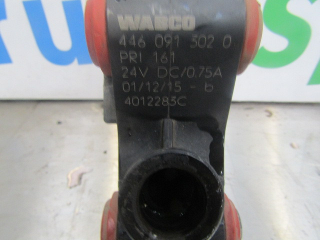 DAF LF 220 EURO 6 AD BLUE DOSING PUMP WABCO P/NO 446 091 3020 - Motor und Teile für LKW: das Bild 2 DAF LF 220 EURO 6 AD BLUE DOSING PUMP WABCO P/NO 446 091 3020 - Motor und Teile für LKW: das Bild 2