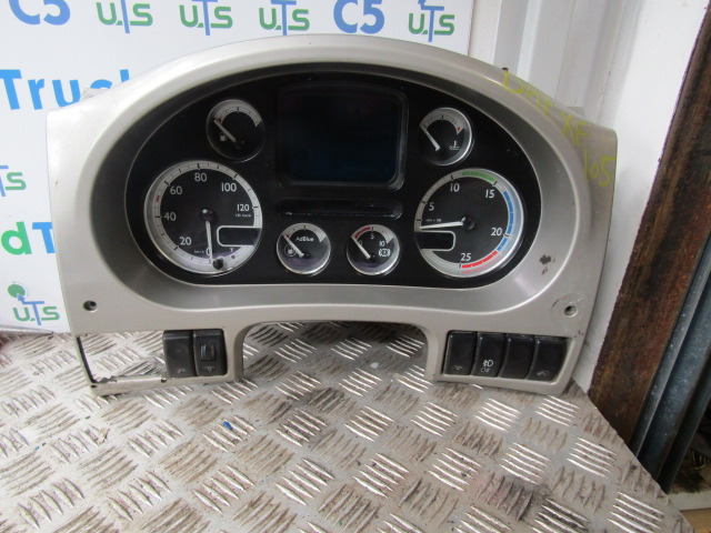 DAF XF 105 CLOCK CLUSTER P/NO 1743496 - Elektrische Ausrüstung für LKW: das Bild 1 DAF XF 105 CLOCK CLUSTER P/NO 1743496 - Elektrische Ausrüstung für LKW: das Bild 1