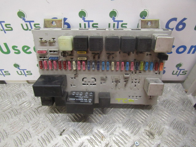 MAN TGA FUSEBOARD P/NO 81.25444.6060 - Elektrische Ausrüstung für LKW: das Bild 1 MAN TGA FUSEBOARD P/NO 81.25444.6060 - Elektrische Ausrüstung für LKW: das Bild 1