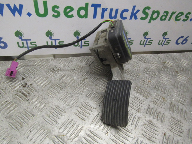 MAN TGA THROTTLE PEDAL CONTROL UNIT P/NO 81.25970.6100 - Elektrische Ausrüstung für LKW: das Bild 1 MAN TGA THROTTLE PEDAL CONTROL UNIT P/NO 81.25970.6100 - Elektrische Ausrüstung für LKW: das Bild 1