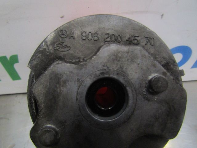 MERCEDES 1829 EURO 5 OM906 FAN BELT TENSIONER A906 200 4570 - Motor und Teile für LKW: das Bild 2 MERCEDES 1829 EURO 5 OM906 FAN BELT TENSIONER A906 200 4570 - Motor und Teile für LKW: das Bild 2