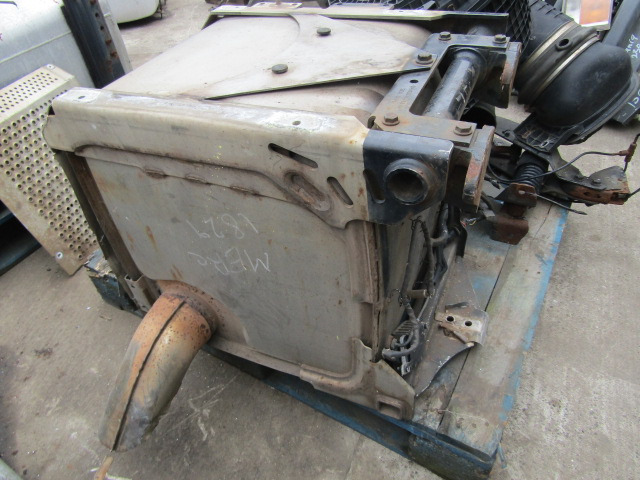 MERCEDES AXOR DPF P/NO A00024900014 - Auspuff/ Abgasanlage für LKW: das Bild 2 MERCEDES AXOR DPF P/NO A00024900014 - Auspuff/ Abgasanlage für LKW: das Bild 2