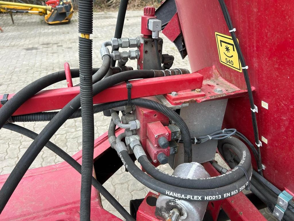 BVL V-MIX PLUS 13-1S - Futtermischwagen: das Bild 4 BVL V-MIX PLUS 13-1S - Futtermischwagen: das Bild 4