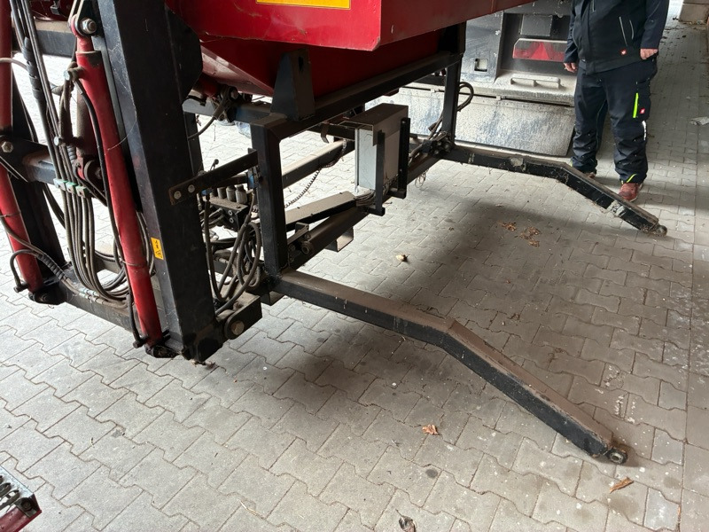 Case 7088 Axial-Flow - Mähdrescher: das Bild 5 Case 7088 Axial-Flow - Mähdrescher: das Bild 5