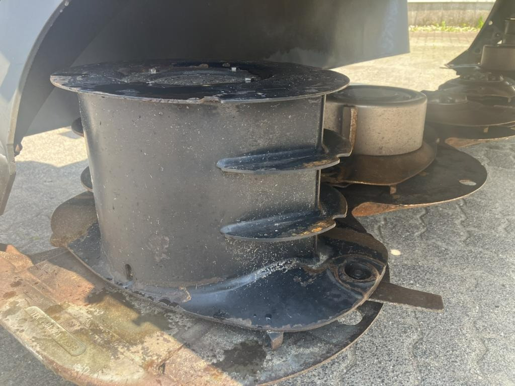 Fendt SLICER 310 FQ - Mähwerk: das Bild 2 Fendt SLICER 310 FQ - Mähwerk: das Bild 2