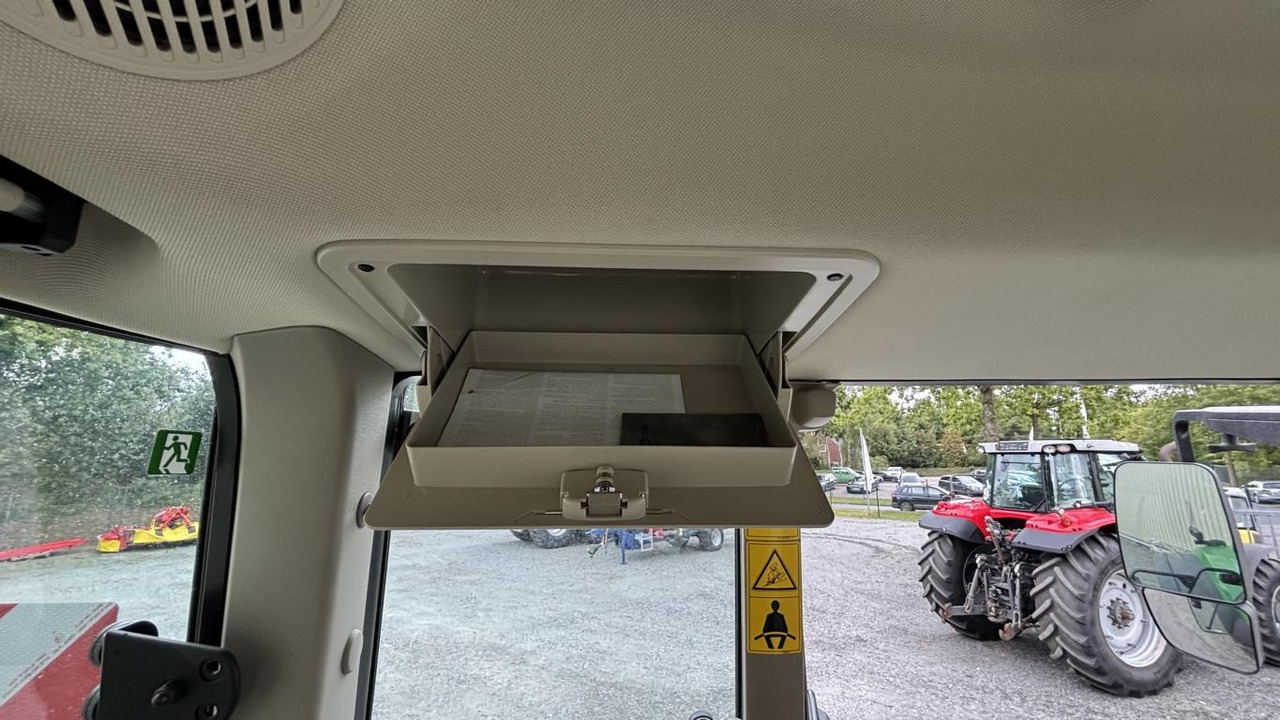 John Deere 6M240 - Traktor: das Bild 5 John Deere 6M240 - Traktor: das Bild 5