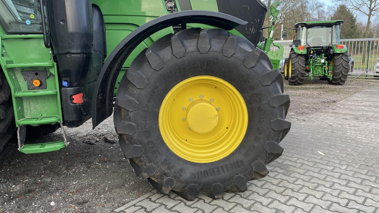 Traktor neu kaufen John Deere 6R215: das Bild 39