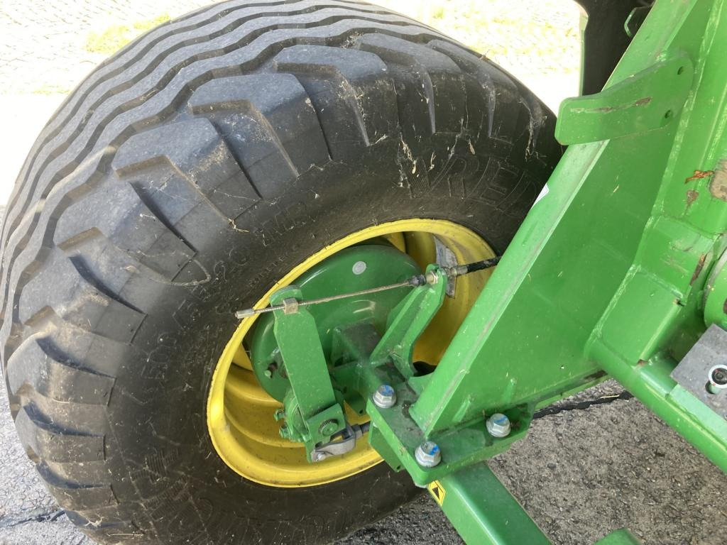 John Deere V461M - PAKET FÜR RUNDBALLENPR - Ballenwickelgerät: das Bild 2 John Deere V461M - PAKET FÜR RUNDBALLENPR - Ballenwickelgerät: das Bild 2