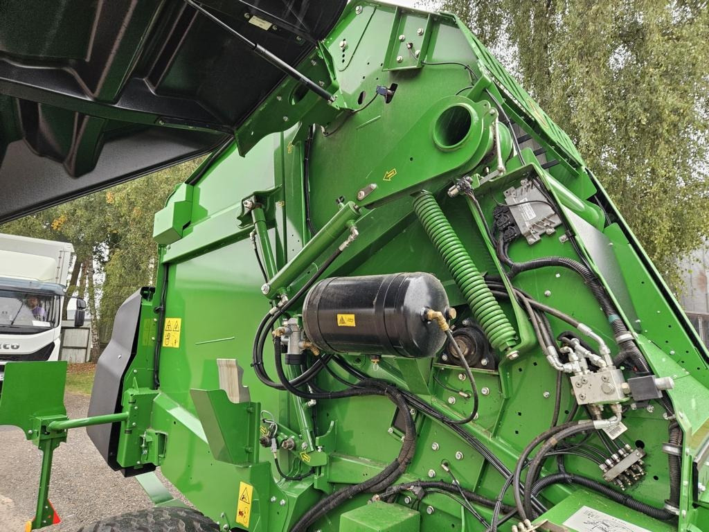 John Deere V461M - PAKET FÜR RUNDBALLENPR - Ballenwickelgerät: das Bild 2 John Deere V461M - PAKET FÜR RUNDBALLENPR - Ballenwickelgerät: das Bild 2