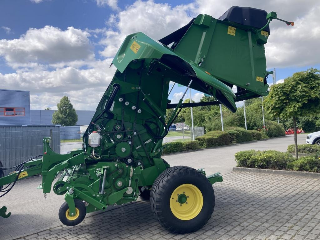 John Deere V461M - PAKET FÜR RUNDBALLENPR - Ballenwickelgerät: das Bild 5 John Deere V461M - PAKET FÜR RUNDBALLENPR - Ballenwickelgerät: das Bild 5