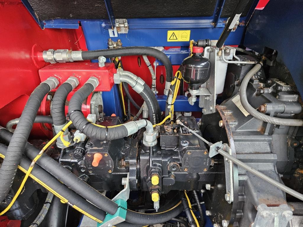 Mayer VM-14 SELBSTFAHRER MONO - Futtermischwagen: das Bild 4 Mayer VM-14 SELBSTFAHRER MONO - Futtermischwagen: das Bild 4