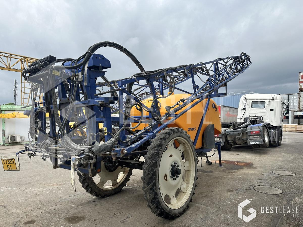 Caruelle Olympia 250S - Anhängespritze: das Bild 3 Caruelle Olympia 250S - Anhängespritze: das Bild 3