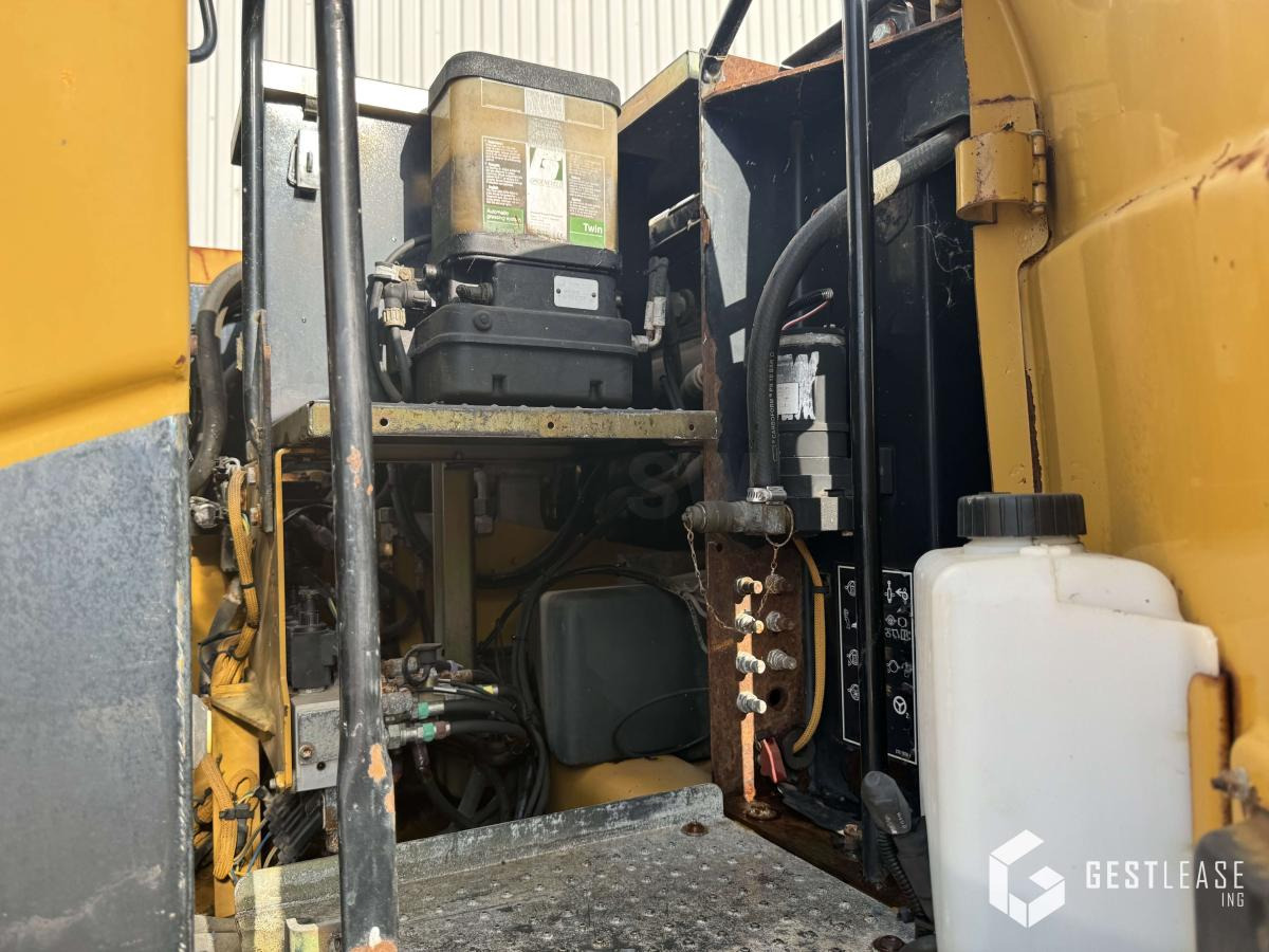 Mobilbagger Caterpillar M313D: das Bild 10 Mobilbagger Caterpillar M313D: das Bild 10