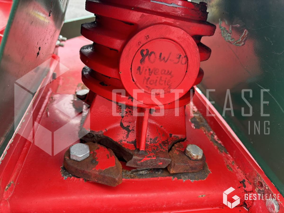 Gyrax PROMODIS D1802 - Mähwerk: das Bild 3 Gyrax PROMODIS D1802 - Mähwerk: das Bild 3
