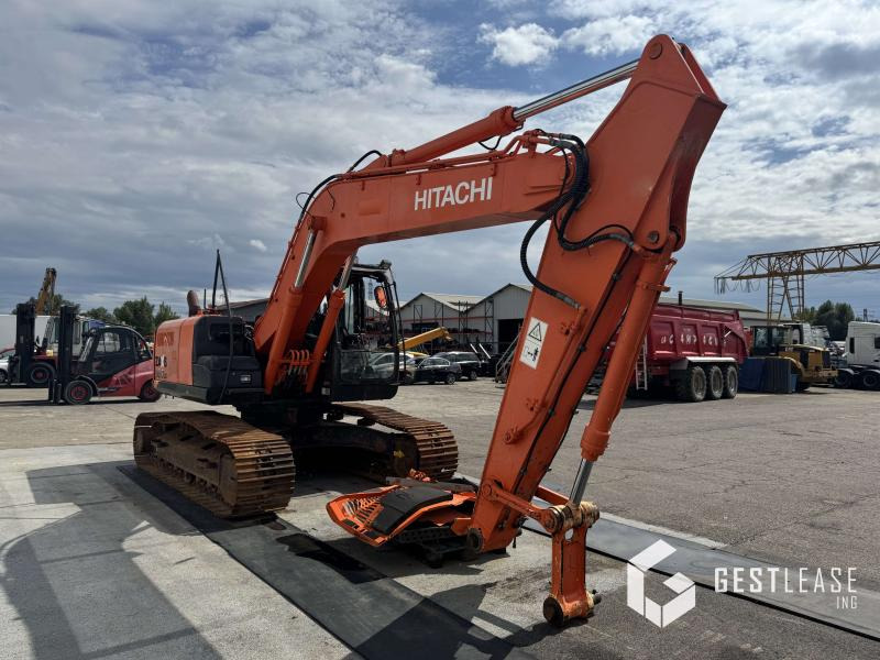 Hitachi ZX180LC-5B - Kettenbagger: das Bild 4 Hitachi ZX180LC-5B - Kettenbagger: das Bild 4