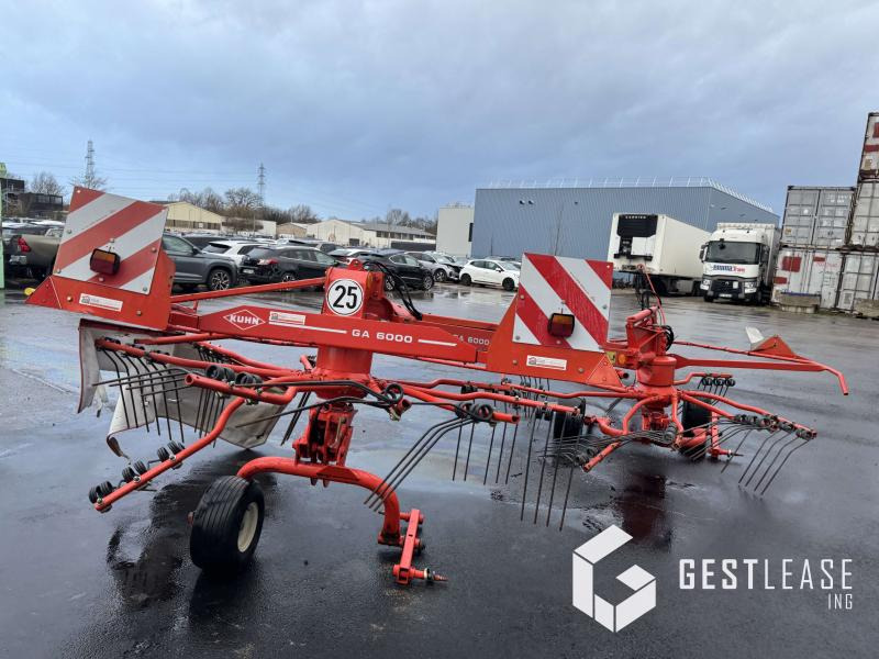 Kuhn GA 6000 - Heuwender/ Wenderechen: das Bild 2 Kuhn GA 6000 - Heuwender/ Wenderechen: das Bild 2