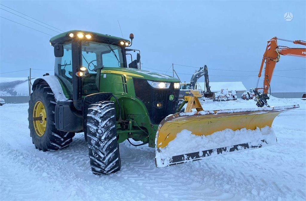 Bassi 2.70 m - Schneepflug für Landmaschine: das Bild 1 Bassi 2.70 m - Schneepflug für Landmaschine: das Bild 1