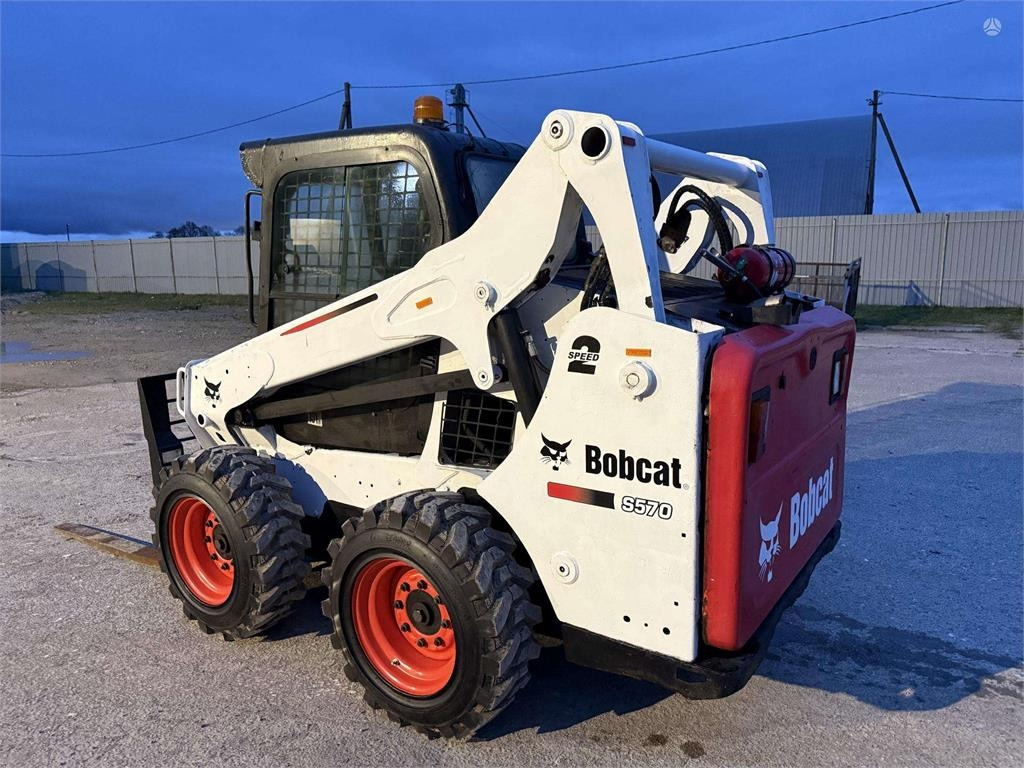 Bobcat S570 - Kompaktlader: das Bild 3 Bobcat S570 - Kompaktlader: das Bild 3