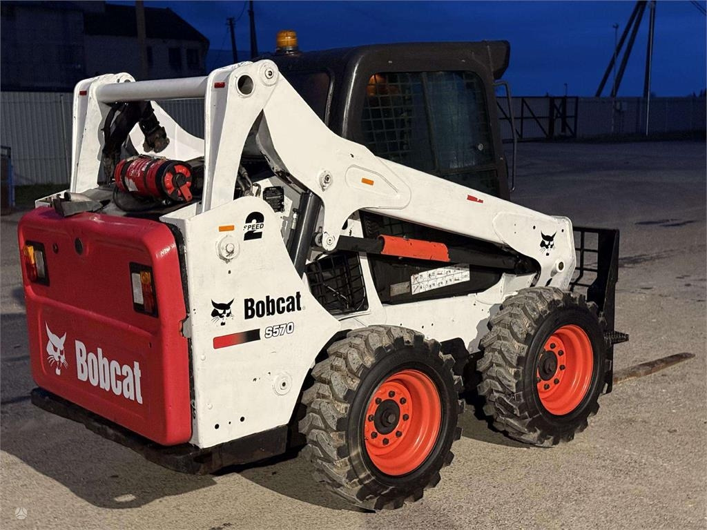 Bobcat S570 - Kompaktlader: das Bild 4 Bobcat S570 - Kompaktlader: das Bild 4
