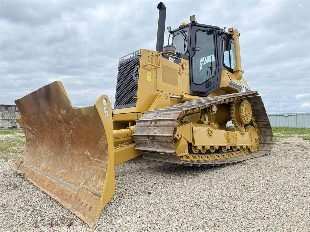 CAT D4H LGP - Bulldozer: das Bild 2 CAT D4H LGP - Bulldozer: das Bild 2