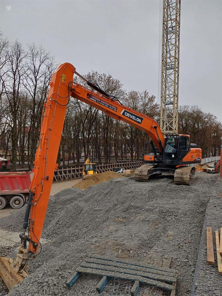 Develon DX 225 LC-7 LONGREACH 16 M - Kettenbagger: das Bild 1 Develon DX 225 LC-7 LONGREACH 16 M - Kettenbagger: das Bild 1