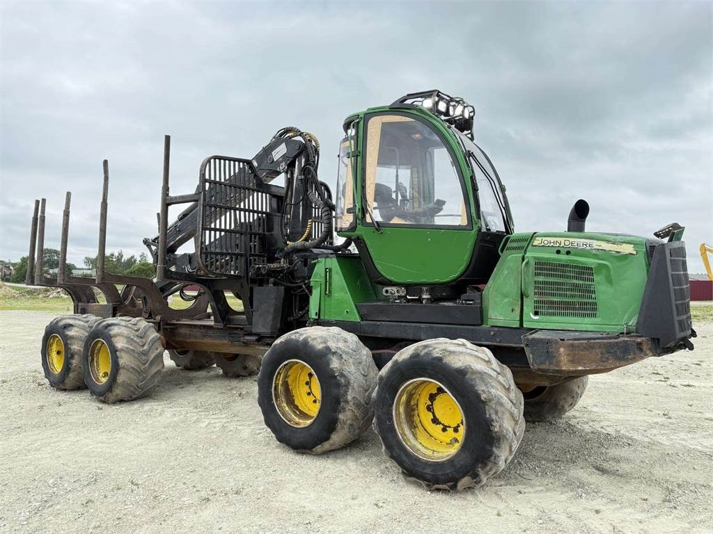 John Deere 1010 E , CF510 10 meter - Forwarder: das Bild 3 John Deere 1010 E , CF510 10 meter - Forwarder: das Bild 3