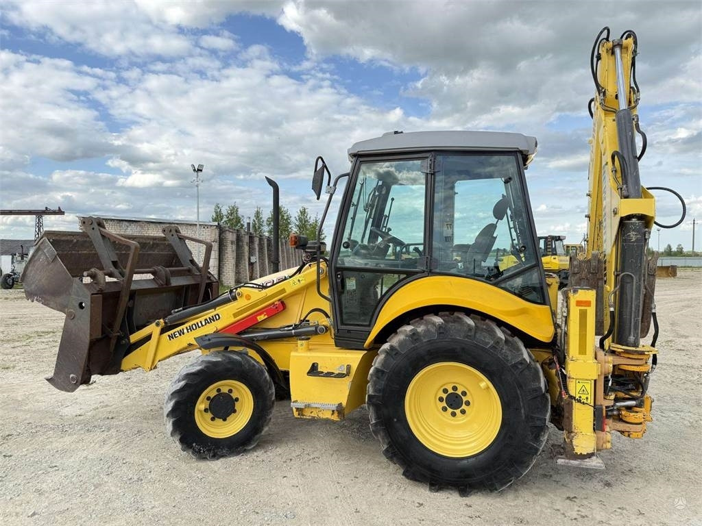 New Holland LB 110 B-4PT - Baggerlader: das Bild 4 New Holland LB 110 B-4PT - Baggerlader: das Bild 4