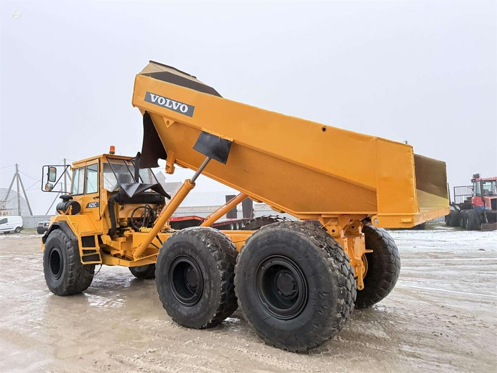 Volvo A25C - Knickgelenkter Dumper: das Bild 4 Volvo A25C - Knickgelenkter Dumper: das Bild 4