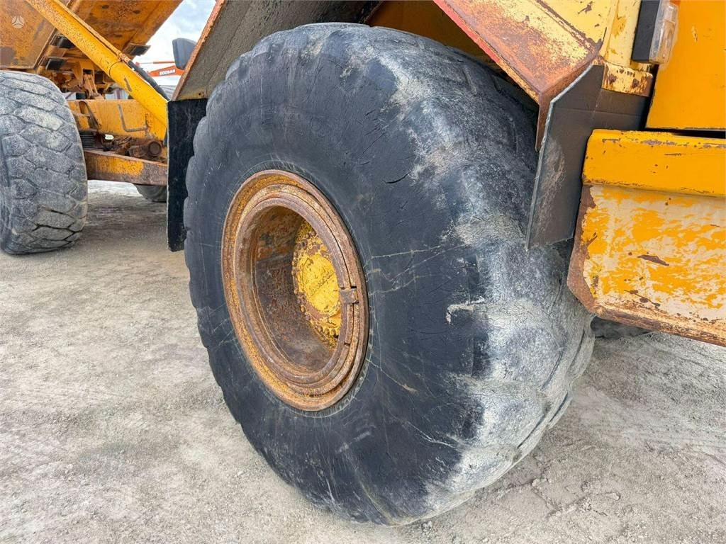 Knickgelenkter Dumper Volvo A25C, Nr. 5: das Bild 23
