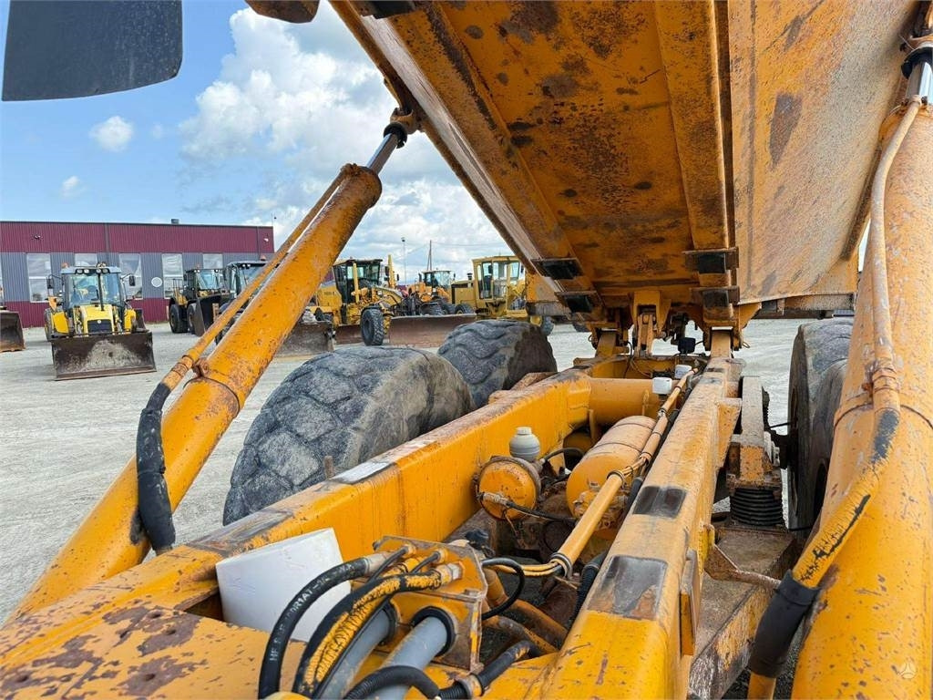 Knickgelenkter Dumper Volvo A25C, Nr. 5: das Bild 17