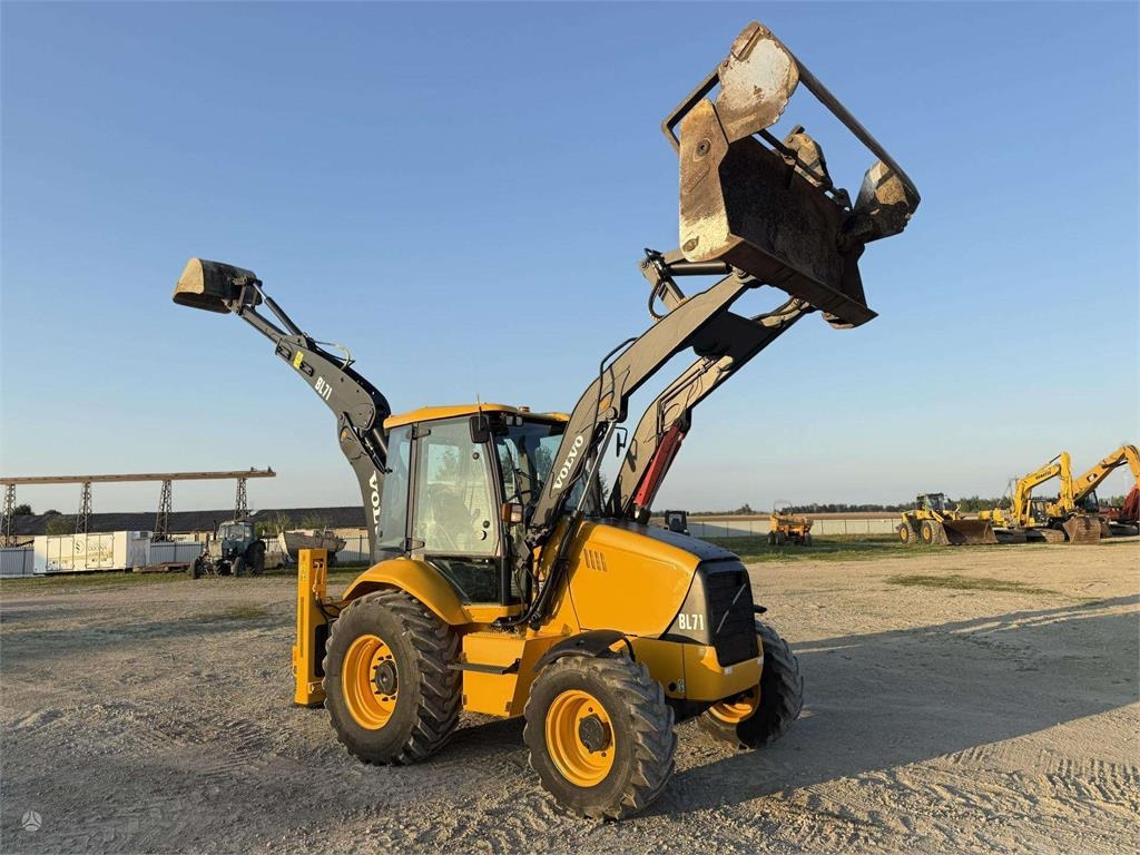 Volvo BL 71 - Baggerlader: das Bild 2 Volvo BL 71 - Baggerlader: das Bild 2