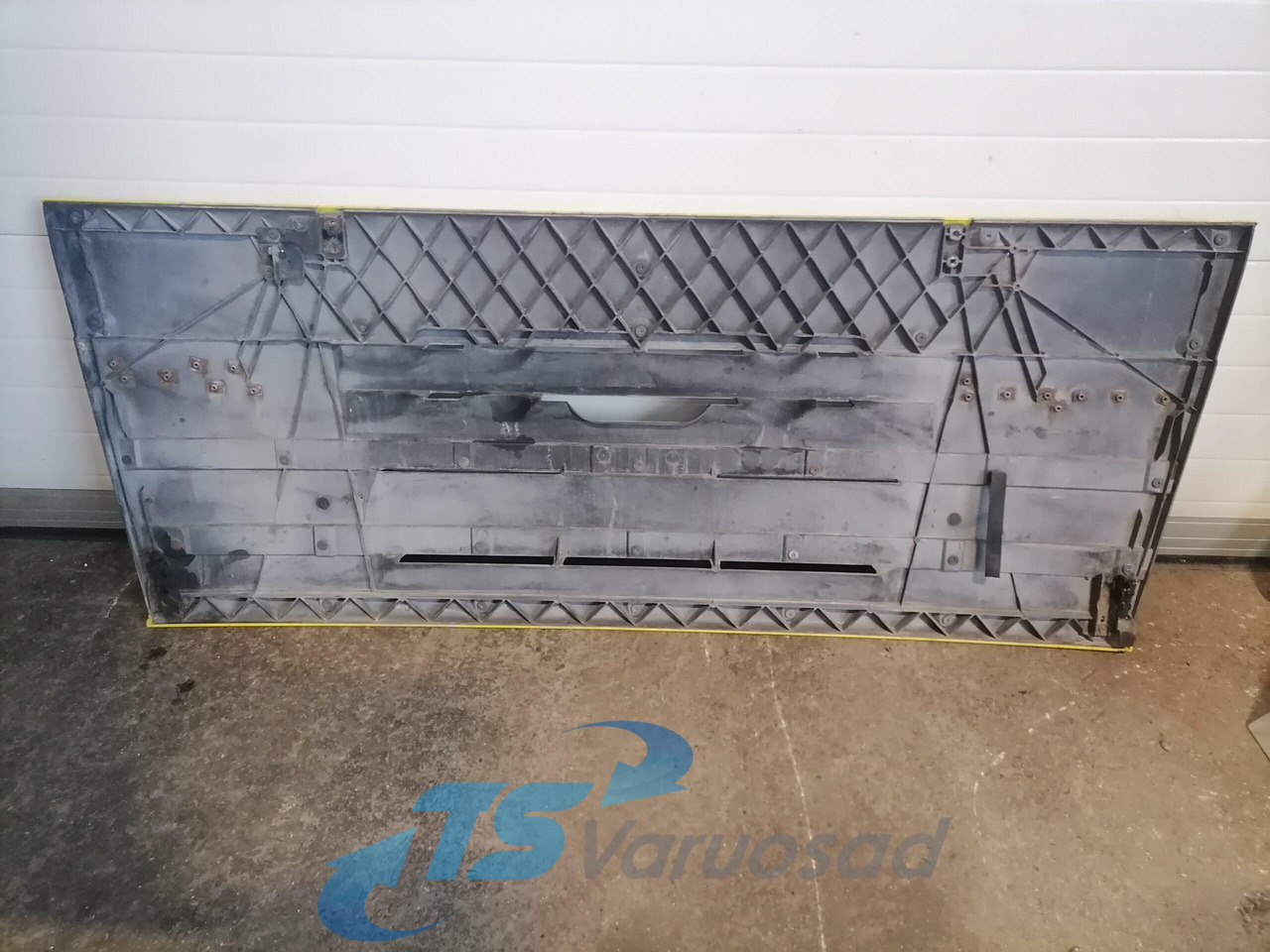 DAF Grille panel 1644191 - Kühlergrill für LKW: das Bild 5 DAF Grille panel 1644191 - Kühlergrill für LKW: das Bild 5