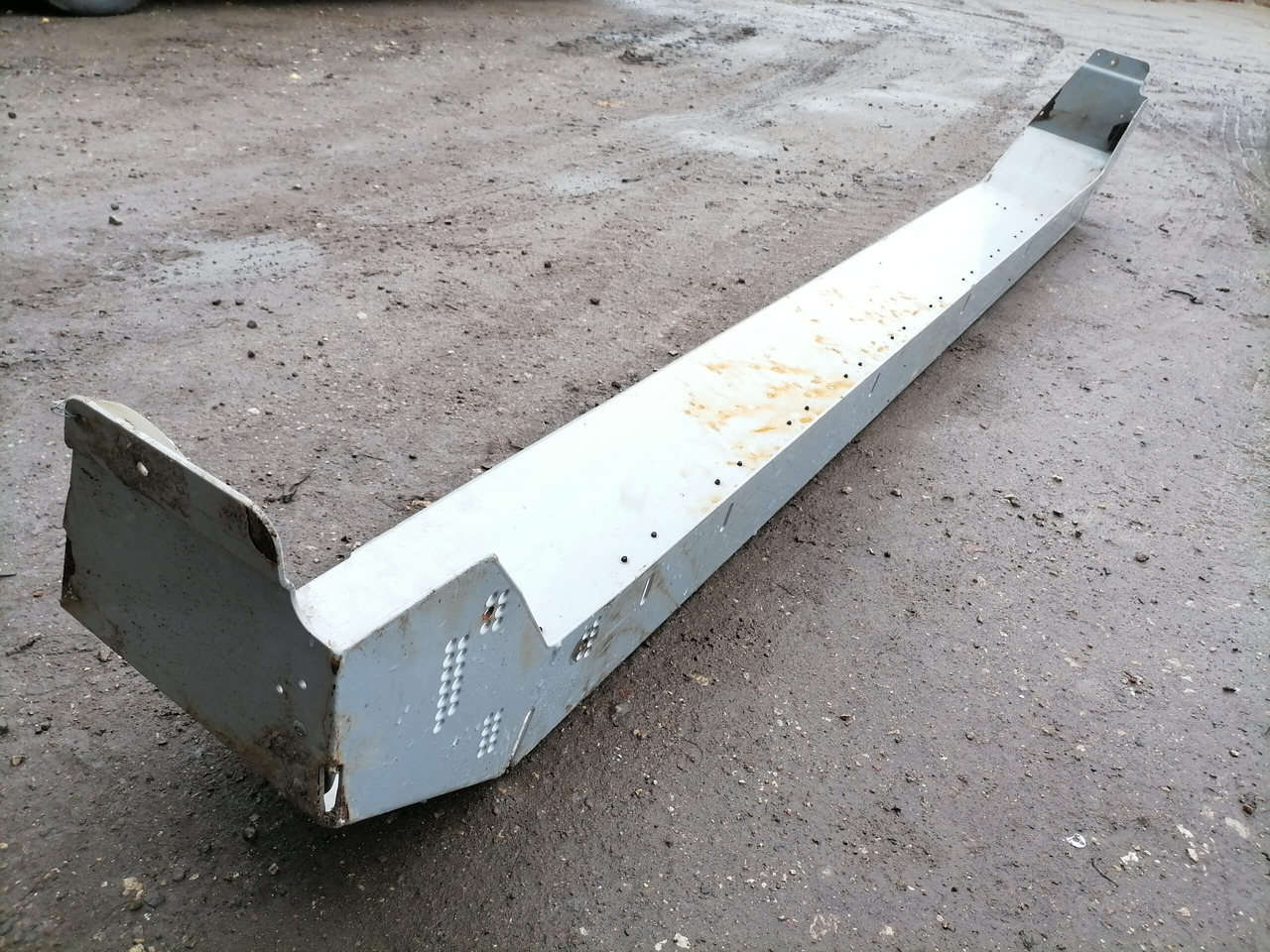 KRONE Haaagise otsatala - Universalteil für LKW: das Bild 1 KRONE Haaagise otsatala - Universalteil für LKW: das Bild 1