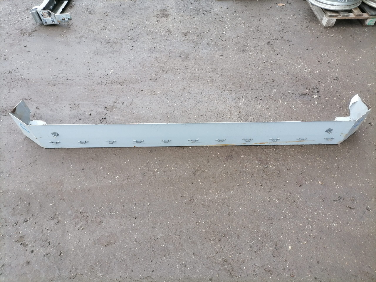 KRONE Haaagise otsatala - Universalteil für LKW: das Bild 3 KRONE Haaagise otsatala - Universalteil für LKW: das Bild 3