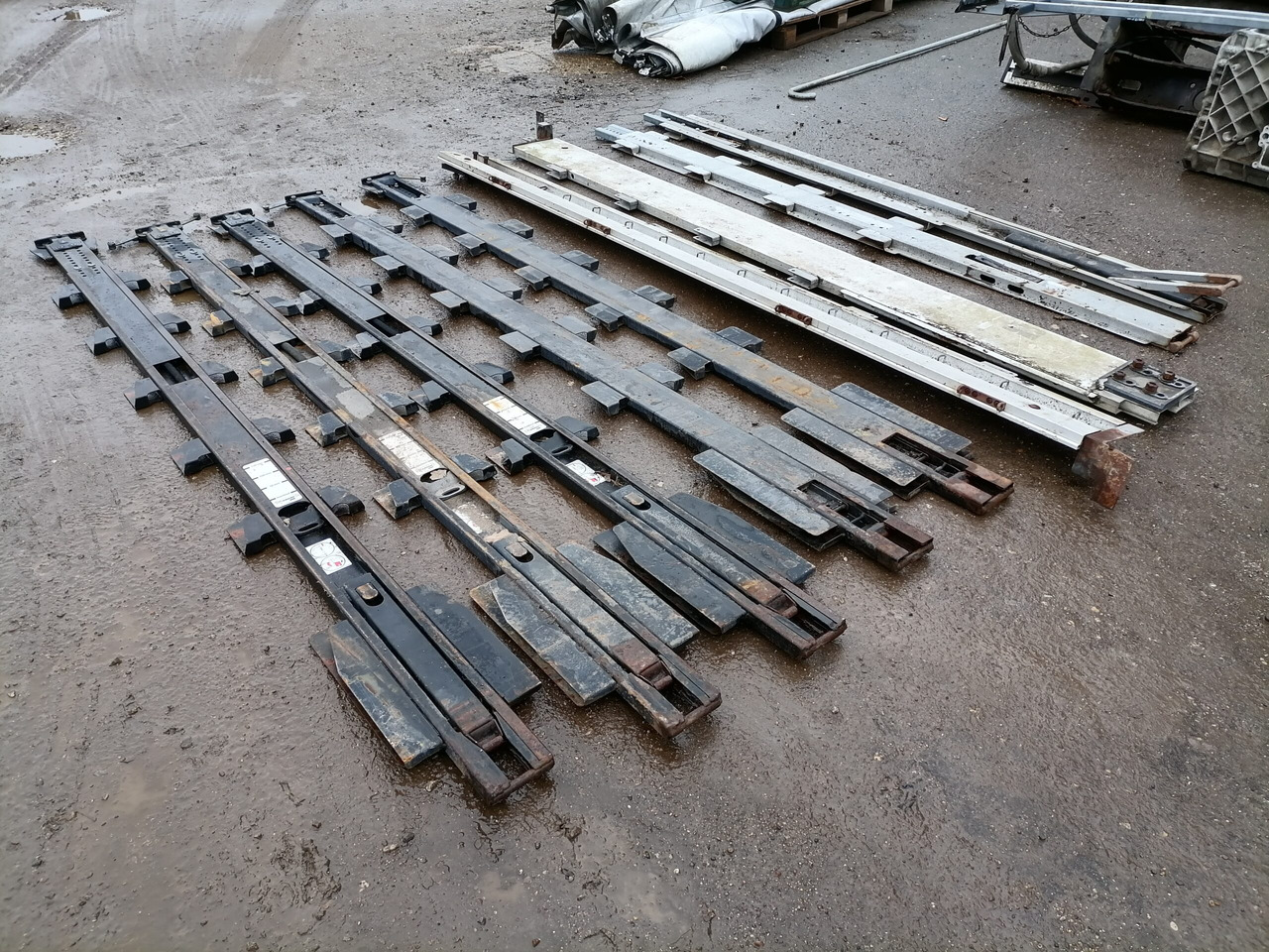 KRONE Haagise tugipostid 515068374 - Universalteil für LKW: das Bild 3 KRONE Haagise tugipostid 515068374 - Universalteil für LKW: das Bild 3