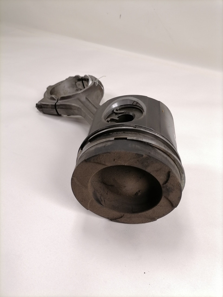 MAN Connecting rod + piston 51024006030 - Kolbe/ Ring/ Laufbuchse für LKW: das Bild 3 MAN Connecting rod + piston 51024006030 - Kolbe/ Ring/ Laufbuchse für LKW: das Bild 3