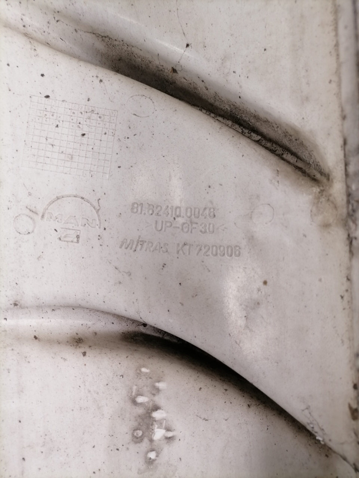 MAN MAN kabiini nurgapõsk, parem 81624100046 - Kühlergrill für LKW: das Bild 4 MAN MAN kabiini nurgapõsk, parem 81624100046 - Kühlergrill für LKW: das Bild 4