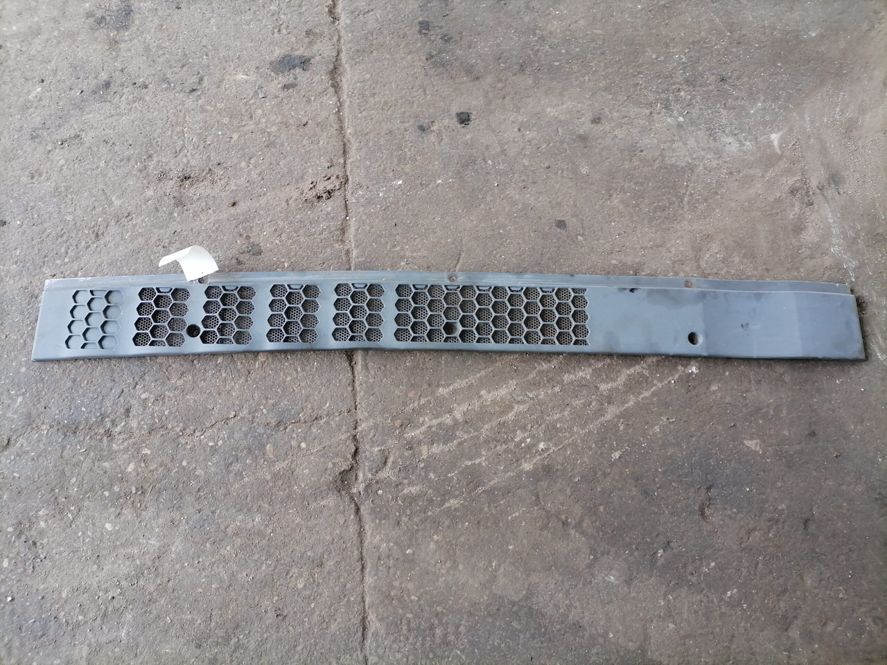 MAN Õhuvõtu rest 81082012576 - Luftansaugsystem für LKW: das Bild 2 MAN Õhuvõtu rest 81082012576 - Luftansaugsystem für LKW: das Bild 2