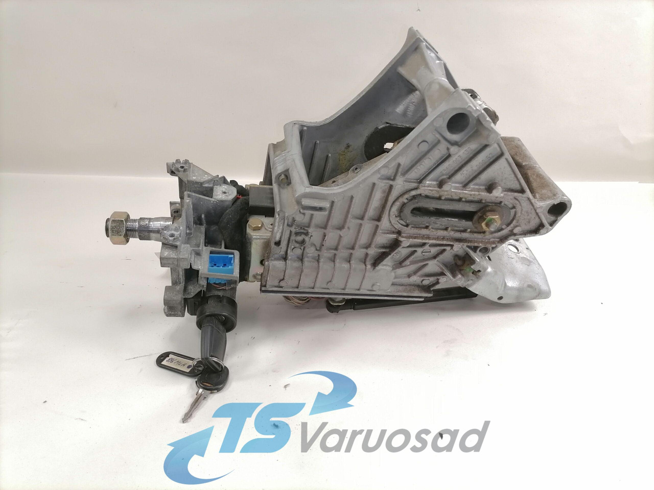 MAN Roolisammas 81461136235 - Lenksäule für LKW: das Bild 2 MAN Roolisammas 81461136235 - Lenksäule für LKW: das Bild 2