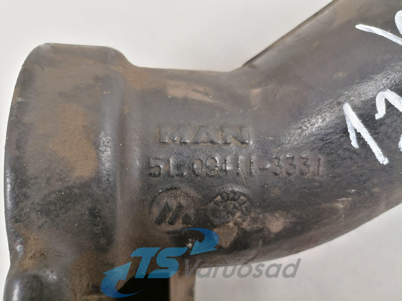 MAN intercooler pipe 51094113331 - Interkühler für LKW: das Bild 4 MAN intercooler pipe 51094113331 - Interkühler für LKW: das Bild 4