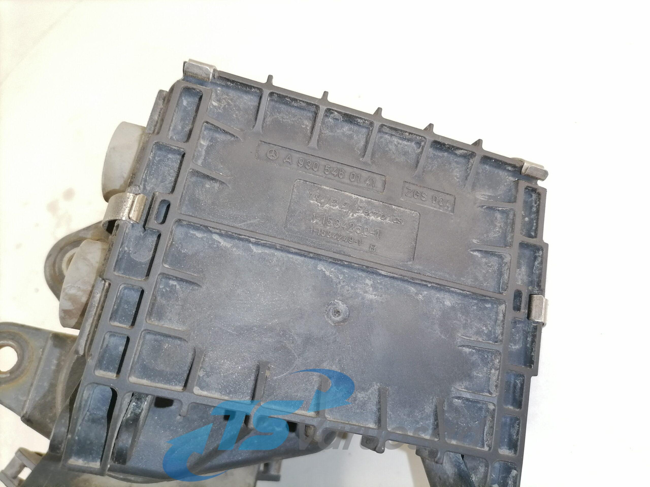 Mercedes-Benz Juhtmestiku harukarp A9305460641 - Sicherung für LKW: das Bild 2 Mercedes-Benz Juhtmestiku harukarp A9305460641 - Sicherung für LKW: das Bild 2