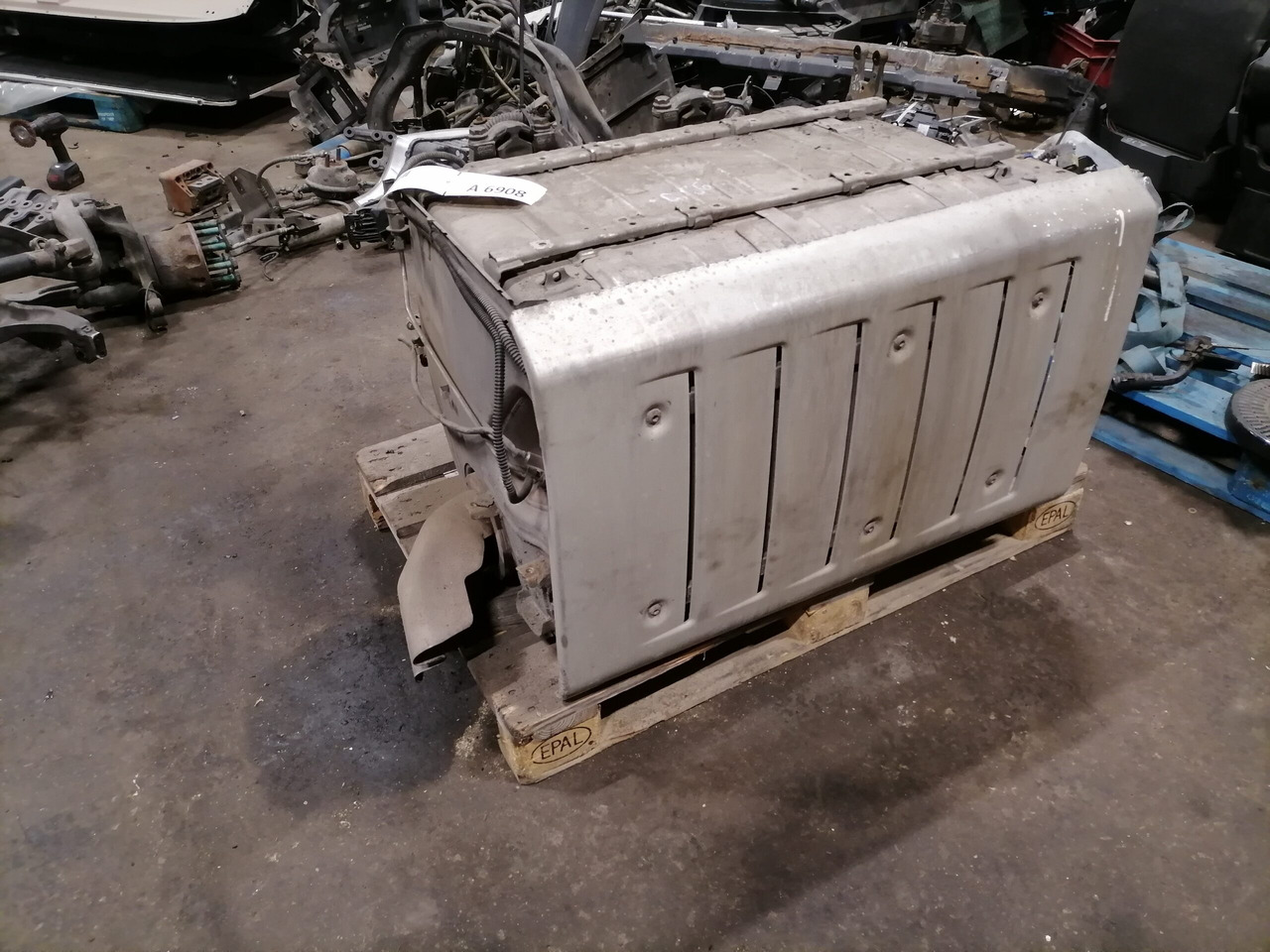 Mercedes-Benz Muffler A0064908512 - Schalldämpfer für LKW: das Bild 1 Mercedes-Benz Muffler A0064908512 - Schalldämpfer für LKW: das Bild 1