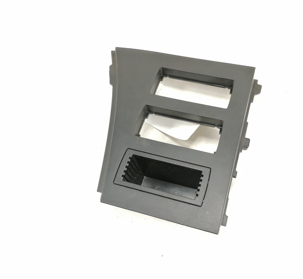 Mercedes-Benz Salongi plastik A9606802607 - Universalteil für LKW: das Bild 1 Mercedes-Benz Salongi plastik A9606802607 - Universalteil für LKW: das Bild 1