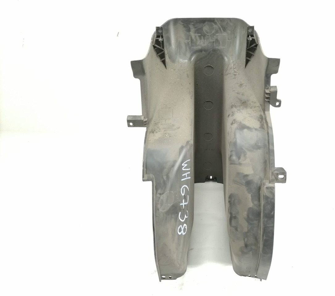 Mercedes-Benz Salongi plastik A9606882306 - Universalteil für LKW: das Bild 4 Mercedes-Benz Salongi plastik A9606882306 - Universalteil für LKW: das Bild 4