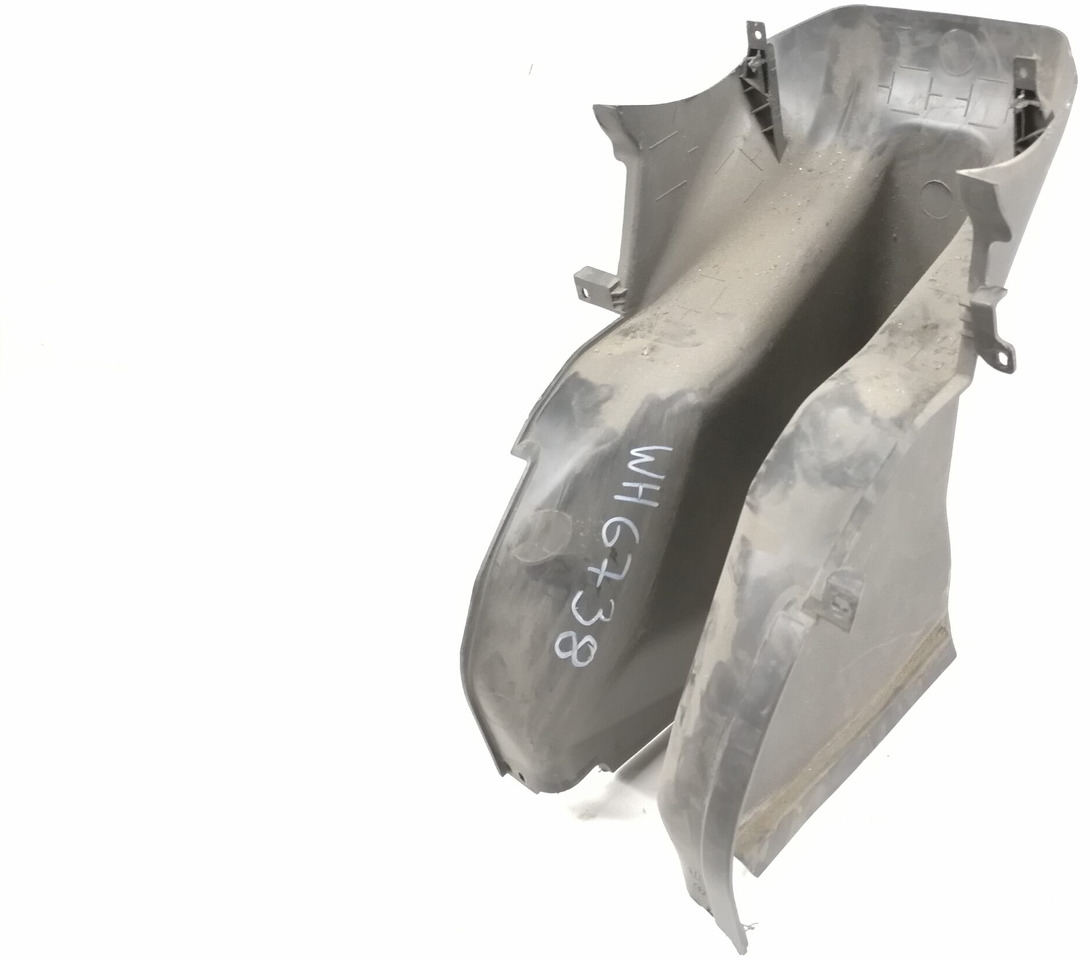 Mercedes-Benz Salongi plastik A9606882306 - Universalteil für LKW: das Bild 1 Mercedes-Benz Salongi plastik A9606882306 - Universalteil für LKW: das Bild 1