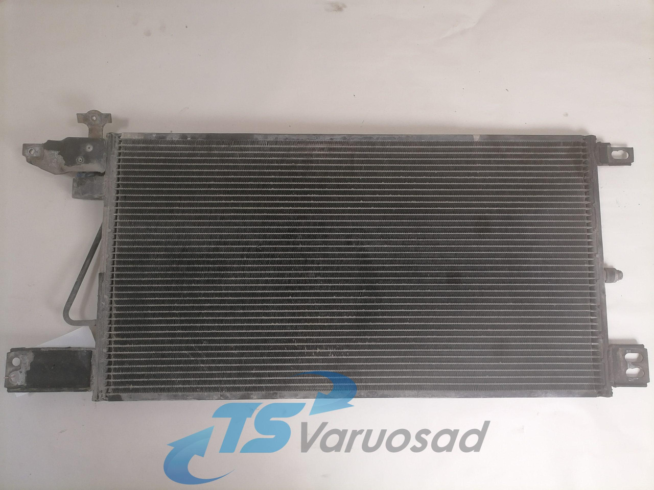 Scania A/C radiator 1752264 - Heizung/ Lüftung für LKW: das Bild 3 Scania A/C radiator 1752264 - Heizung/ Lüftung für LKW: das Bild 3
