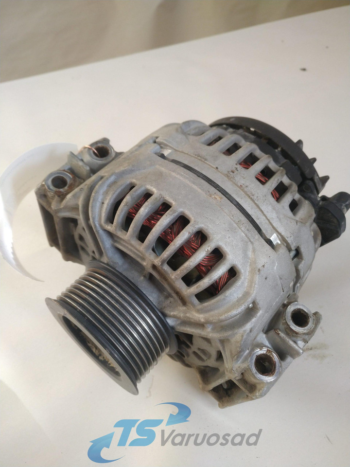 Scania Alternator 8EL012584-161 - Lichtmaschine für LKW: das Bild 1 Scania Alternator 8EL012584-161 - Lichtmaschine für LKW: das Bild 1