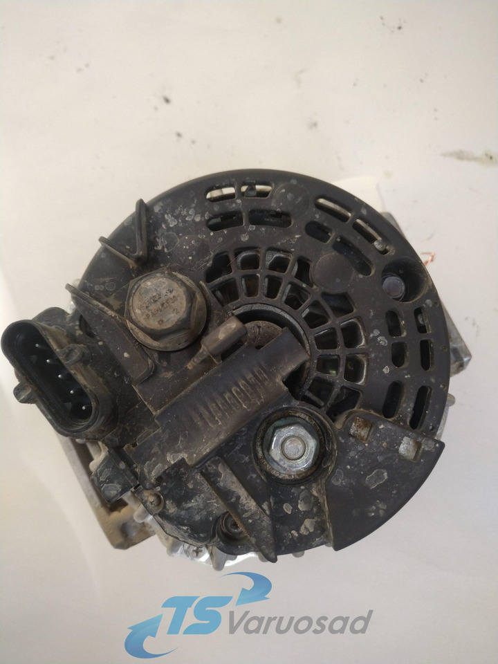 Scania Alternator 8EL012584-161 - Lichtmaschine für LKW: das Bild 2 Scania Alternator 8EL012584-161 - Lichtmaschine für LKW: das Bild 2