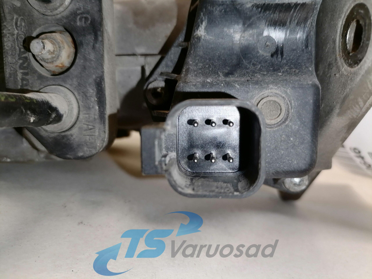 Scania Brake pressure control K044696 - Bremsventil für LKW: das Bild 2 Scania Brake pressure control K044696 - Bremsventil für LKW: das Bild 2