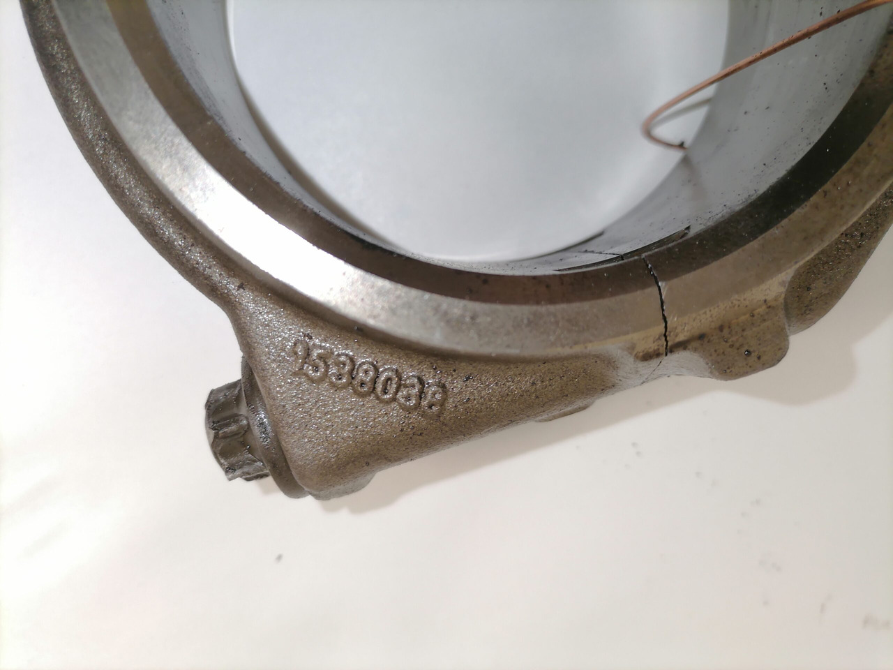 Scania Connecting rod 1538036 - Kolbe/ Ring/ Laufbuchse für LKW: das Bild 3 Scania Connecting rod 1538036 - Kolbe/ Ring/ Laufbuchse für LKW: das Bild 3